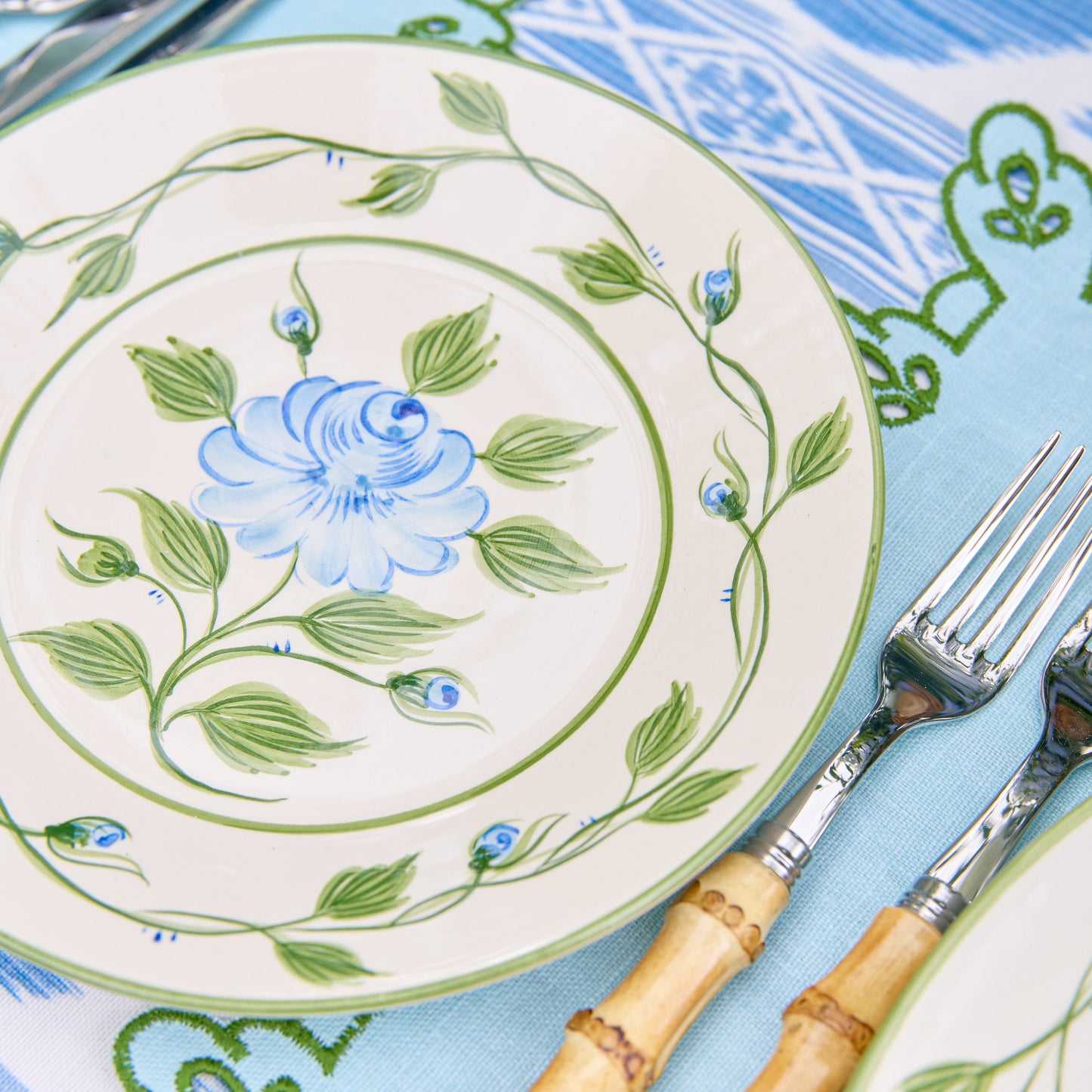 Blue Rose Bud Starter Plates (Set of 4)