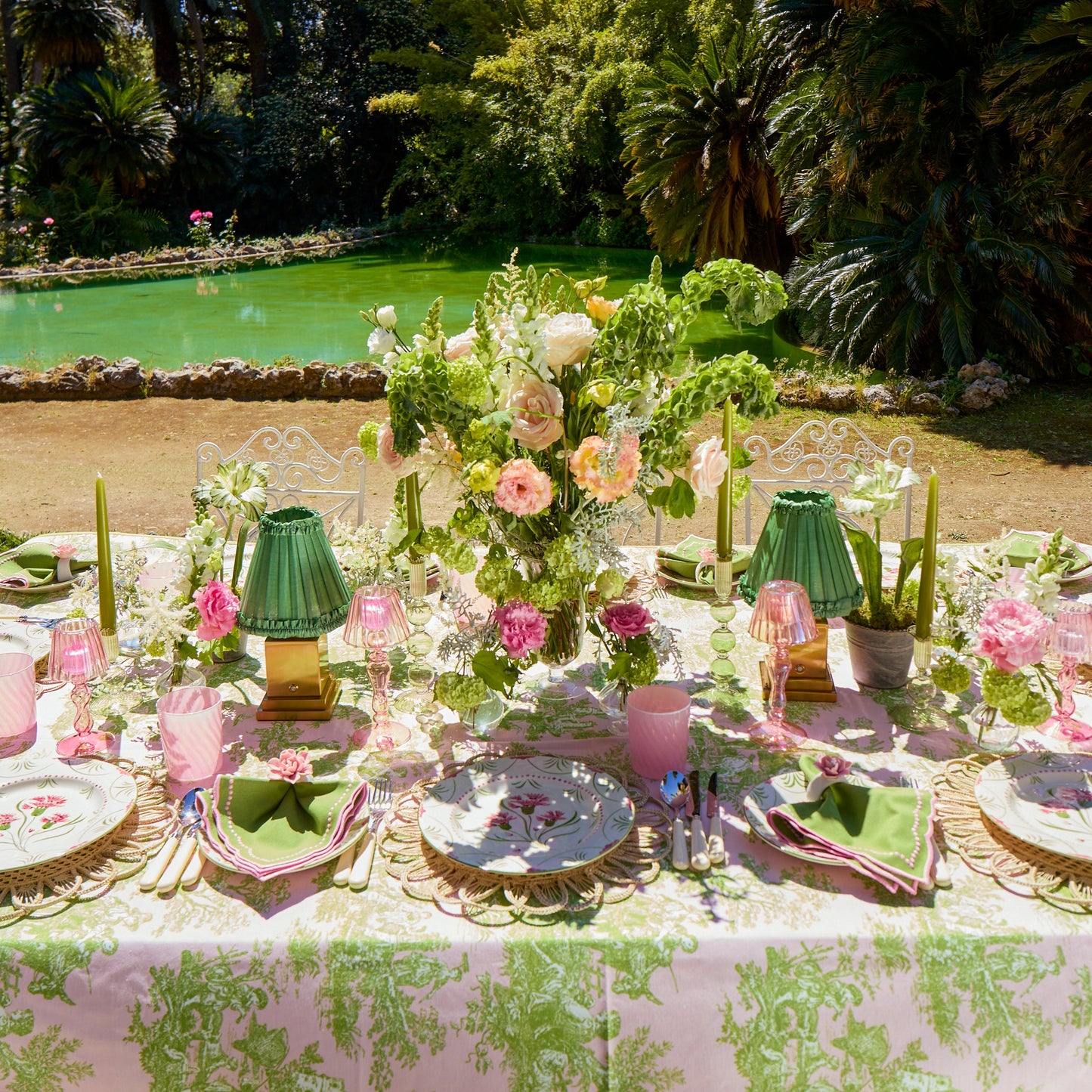 Pink & Green Santa Kristina Dinner & Starter Plates (Set of 8)