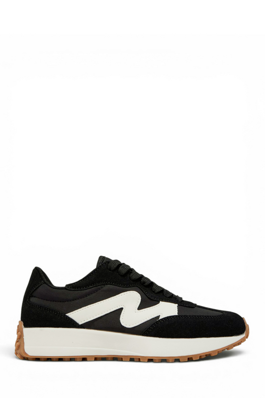 Level Up Sneakers - Black