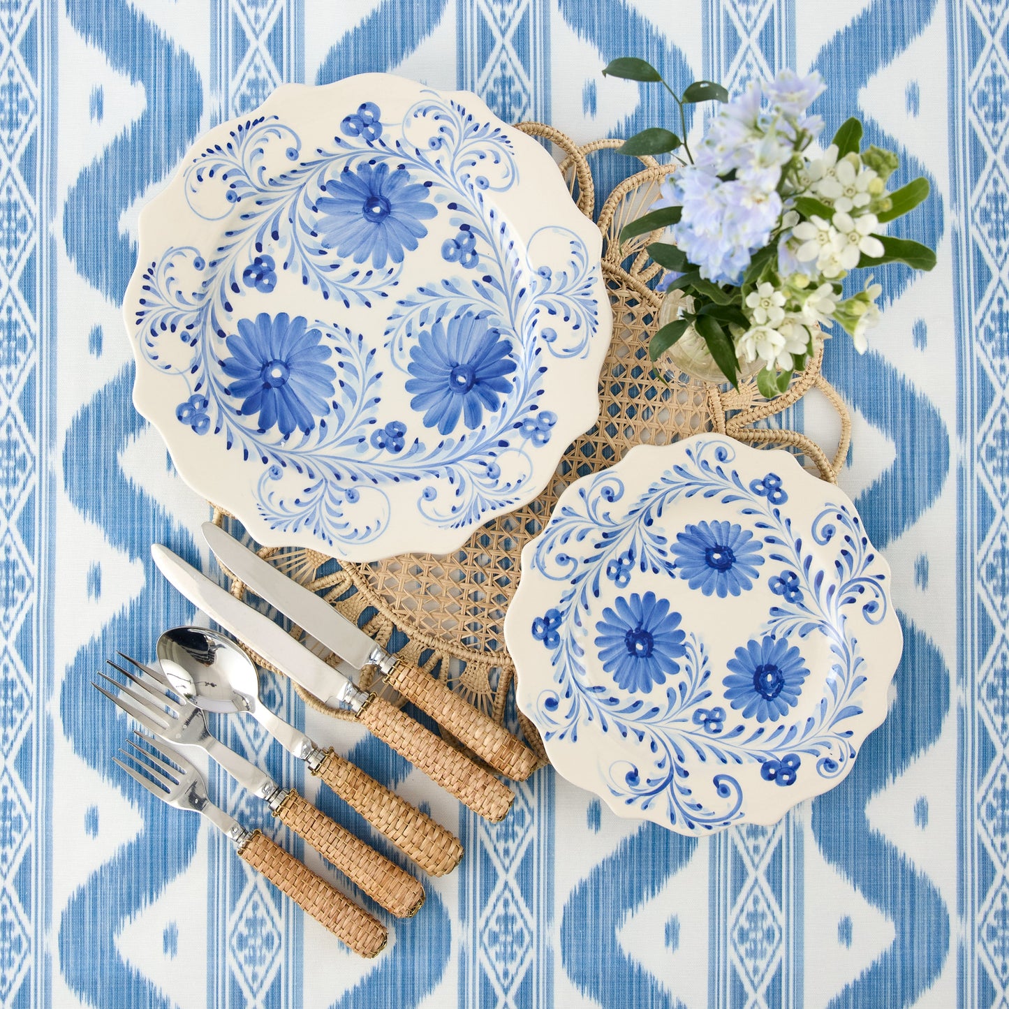 Blue Rose Bud Starter Plates (Set of 4)